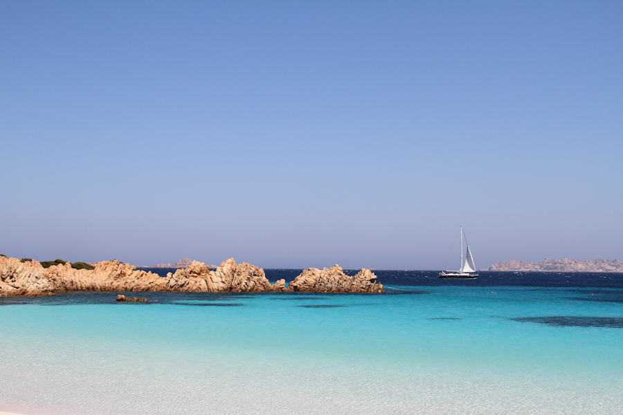 La Maddalena Bed And Breakfast, Sa Bèrtula, Soggiorno La Maddalena. B&B ...